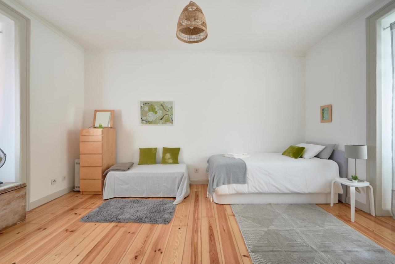 Sunny Apartment With Balcony! Lisbon Luaran gambar