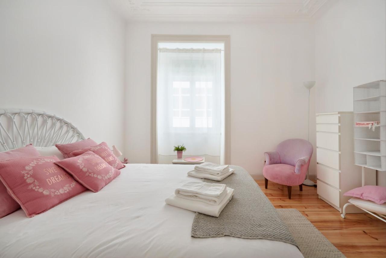 Sunny Apartment With Balcony! Lisbon Luaran gambar
