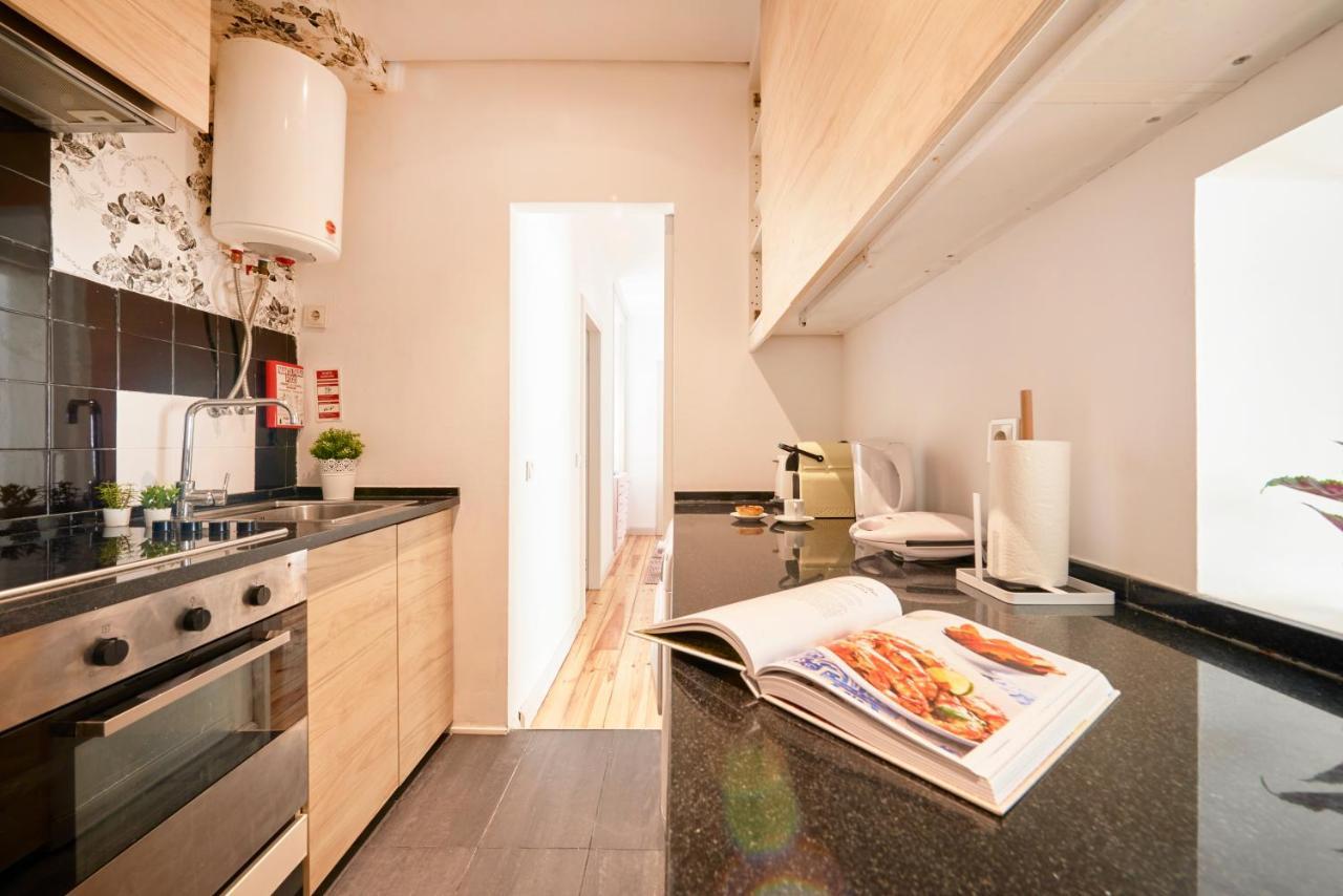 Sunny Apartment With Balcony! Lisbon Luaran gambar