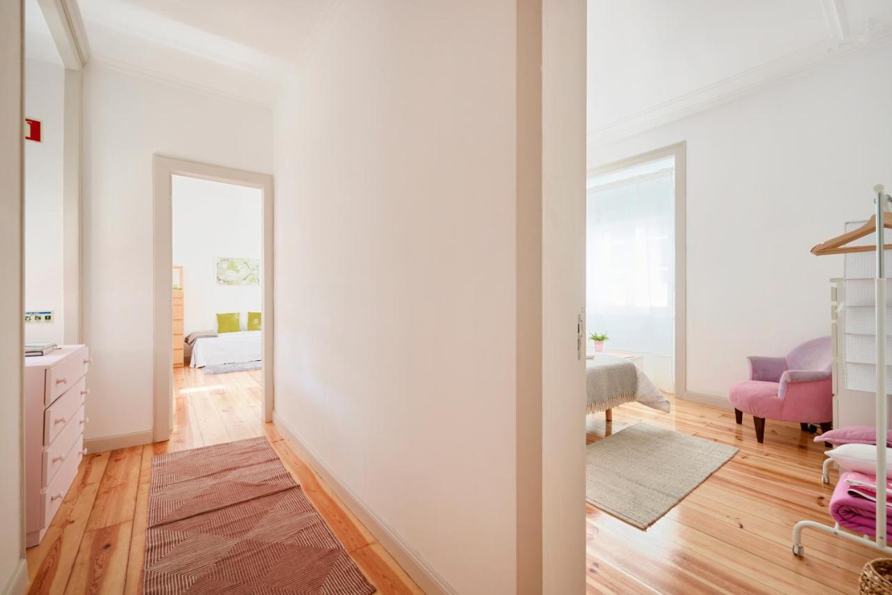 Sunny Apartment With Balcony! Lisbon Luaran gambar