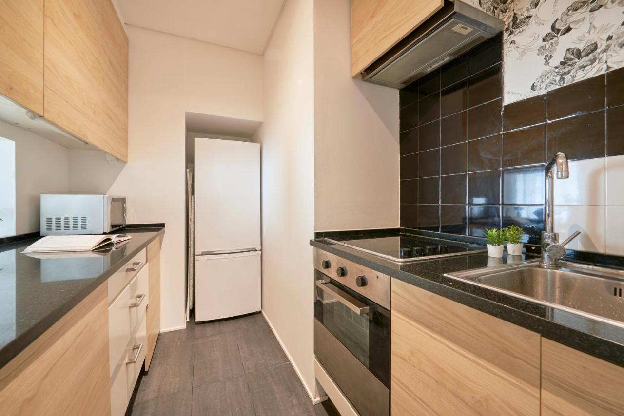 Sunny Apartment With Balcony! Lisbon Luaran gambar