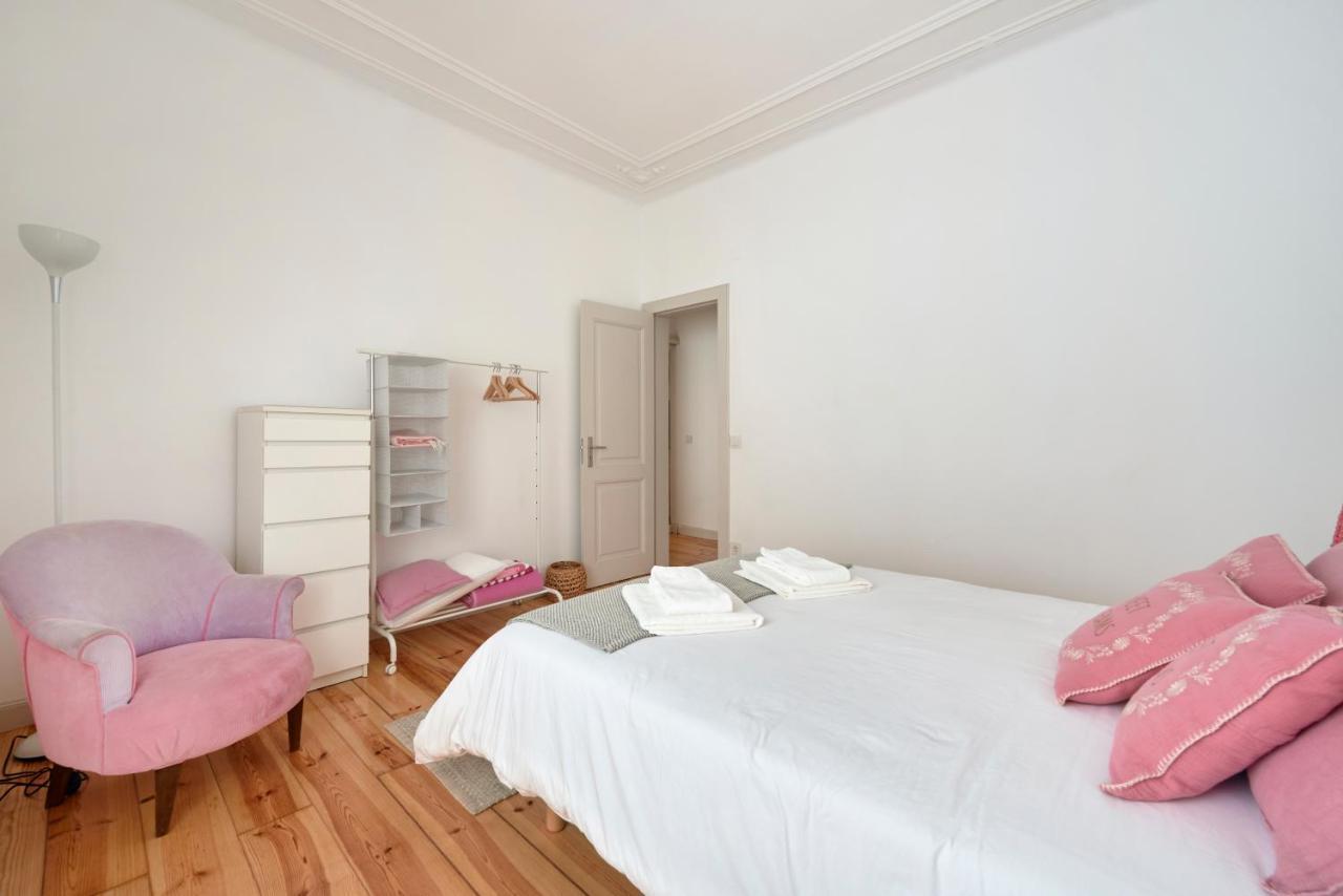 Sunny Apartment With Balcony! Lisbon Luaran gambar
