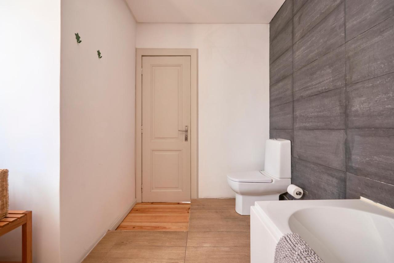 Sunny Apartment With Balcony! Lisbon Luaran gambar