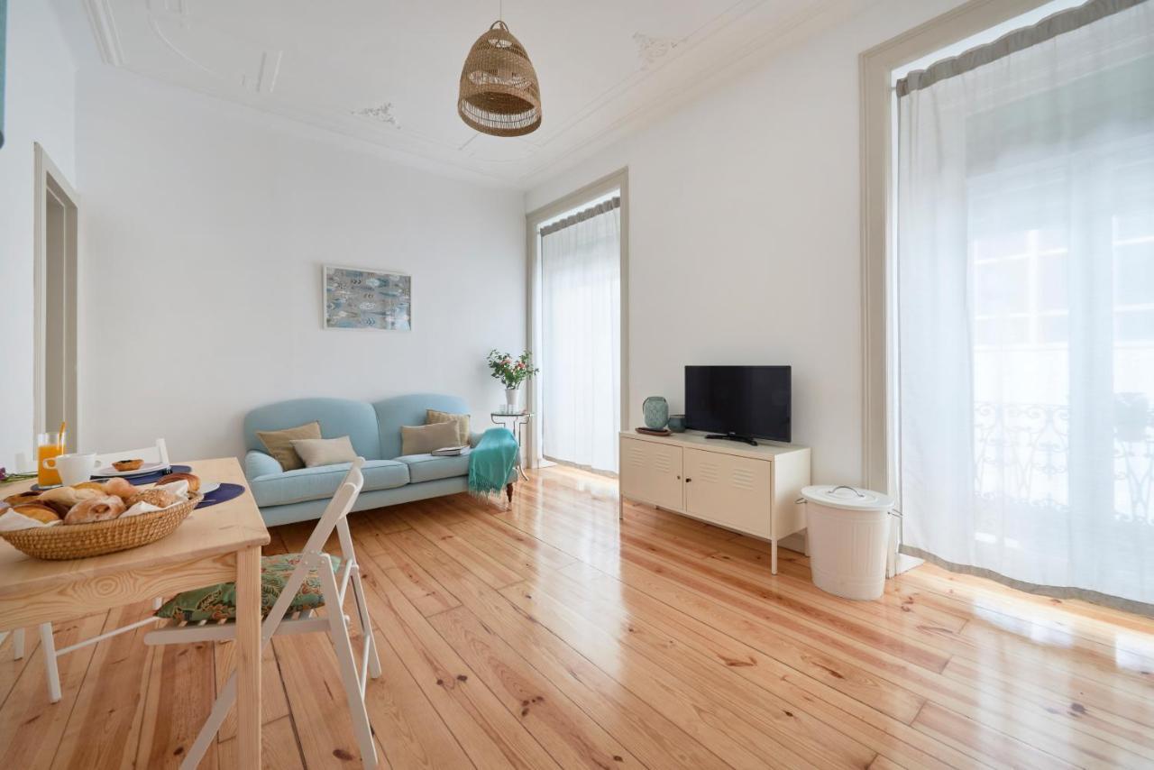 Sunny Apartment With Balcony! Lisbon Luaran gambar