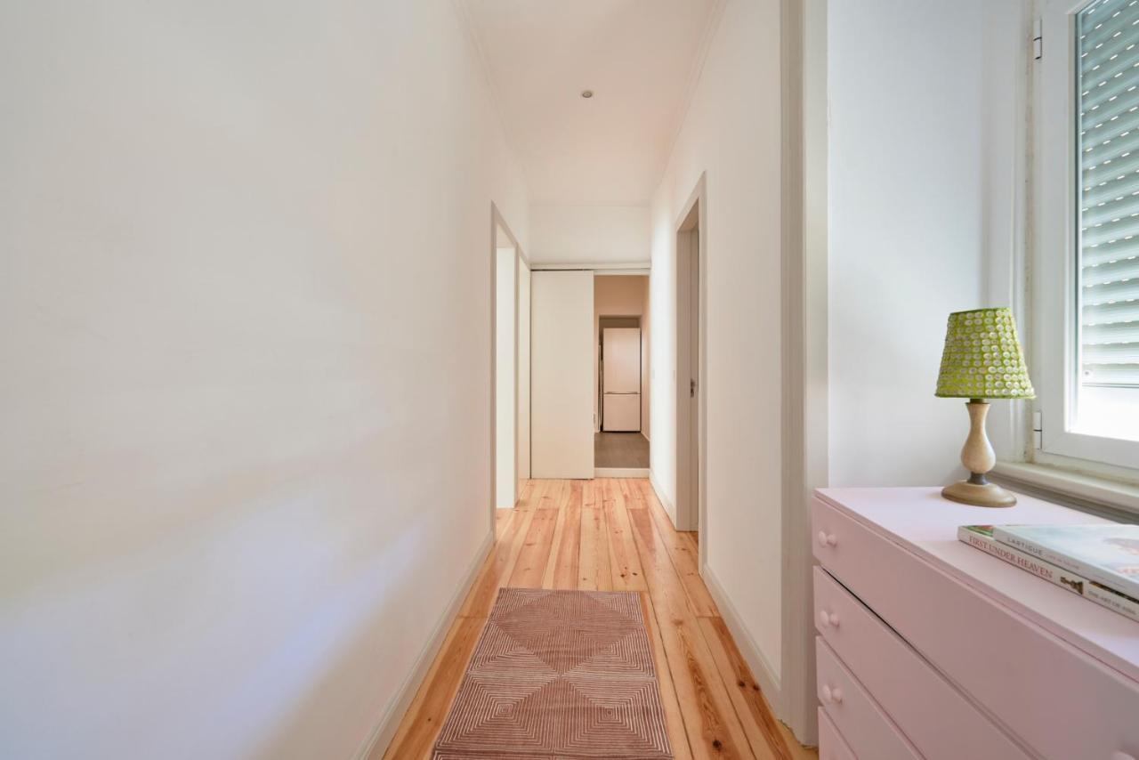 Sunny Apartment With Balcony! Lisbon Luaran gambar
